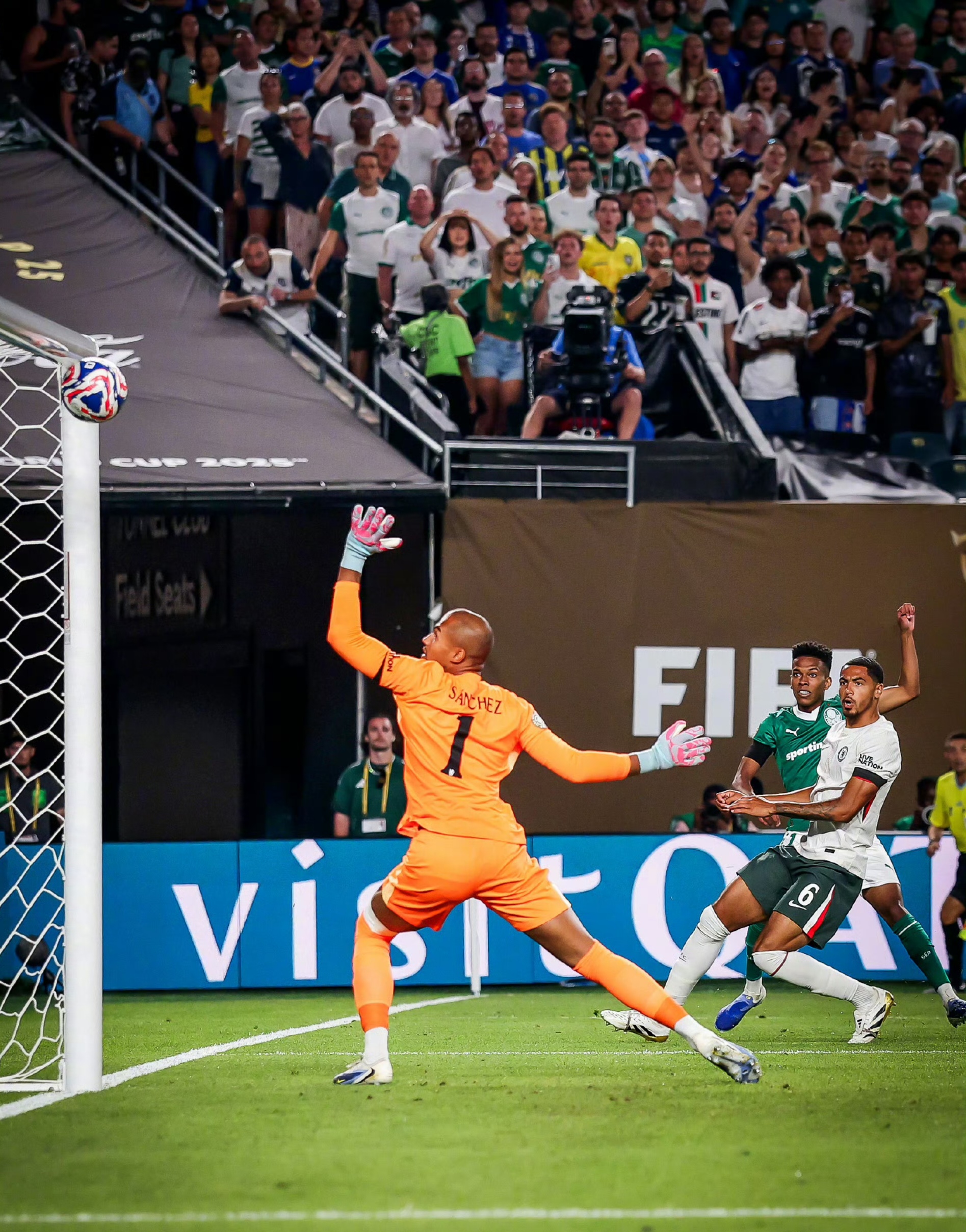 年终总决赛横扫戴维斯杯,西西帕斯统治全场 年终总决赛横扫戴维斯杯,西西帕斯统治全场