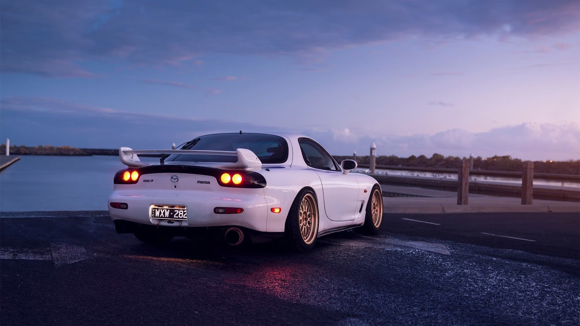 晨昏交割之际，当教科书遭逢一声惊雷