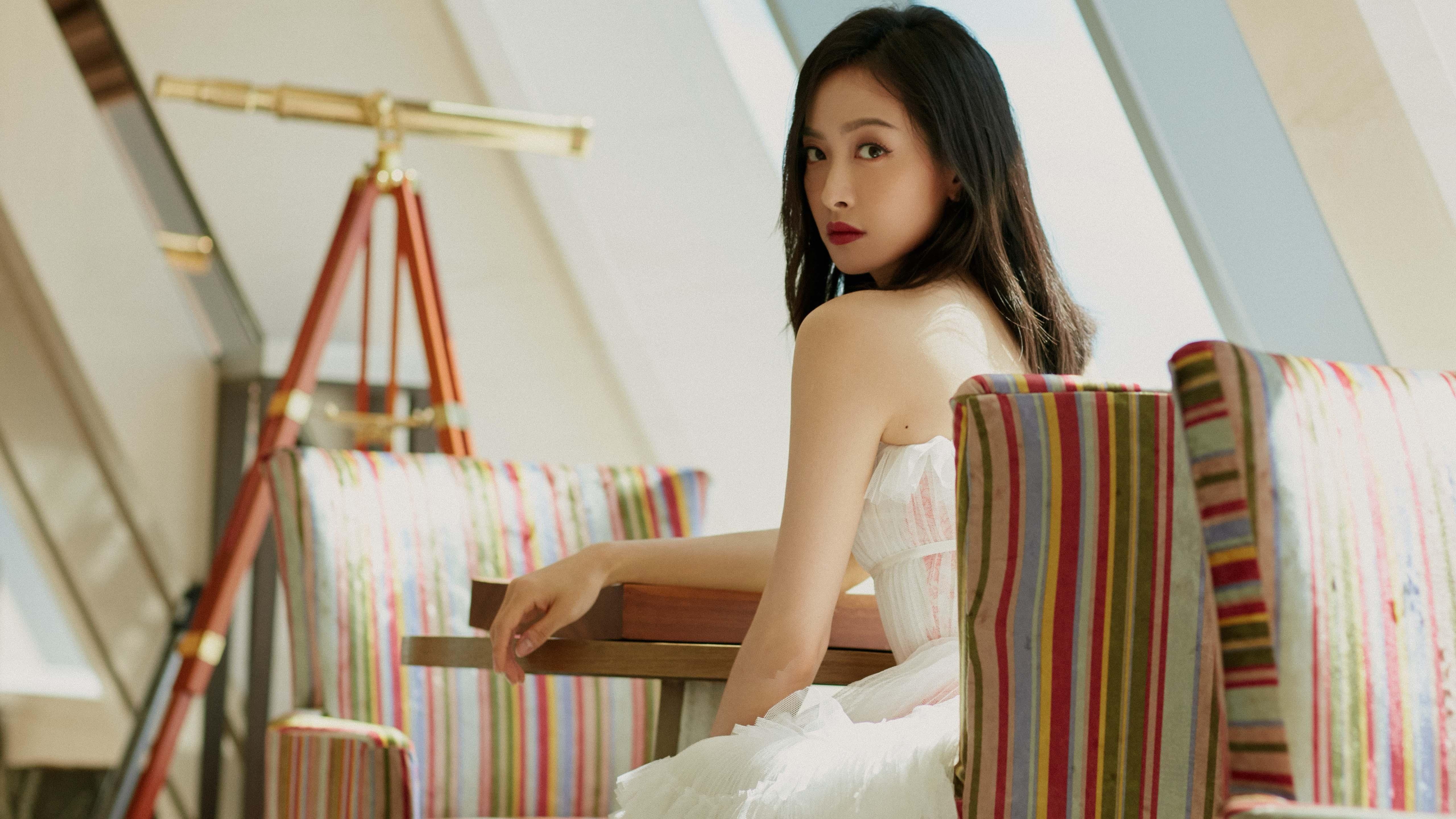 梅西低头，那不勒斯友谊赛成孙兴慜个人舞台，亚洲天王完成对球王的镜像压制