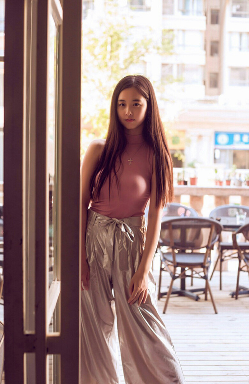 征服者的双重奏,当恩比德在平行时空中同时接管比赛