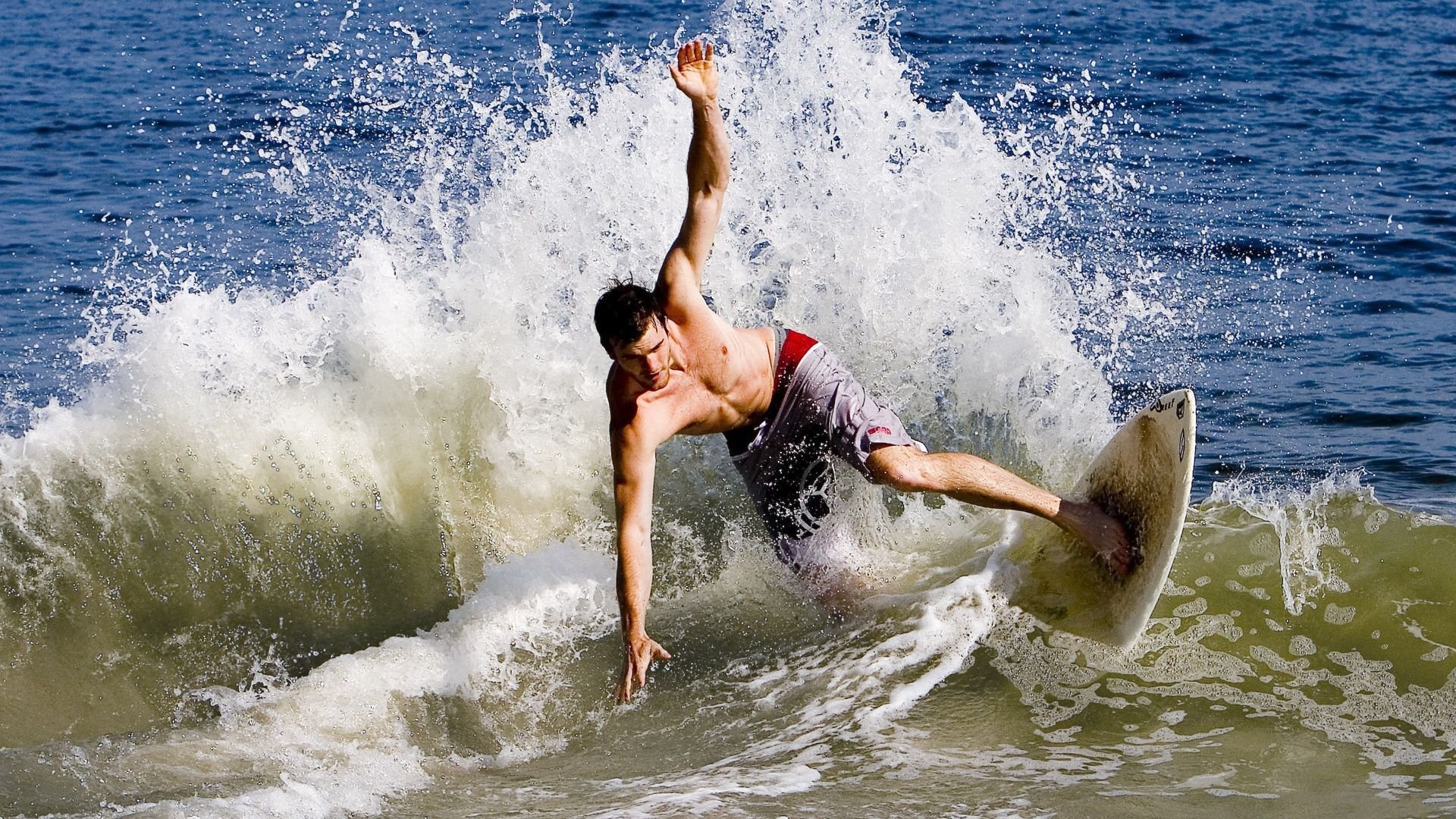 雪线对峙,班凯罗的熔岩时刻,热火鏖战新疆队记